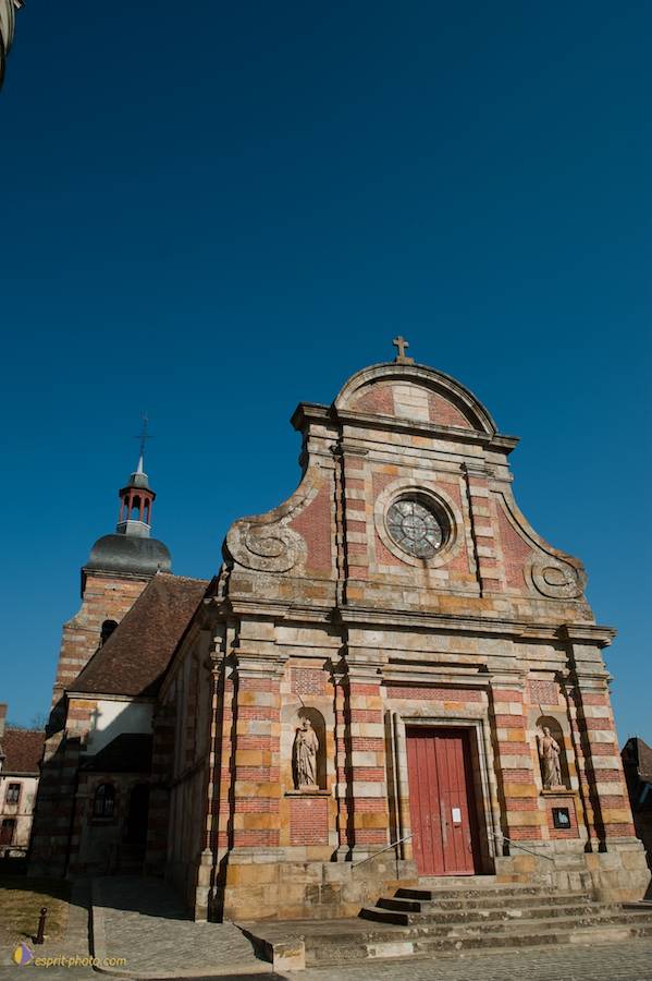 Nom de l'image : D30096341a_(c)Norbert-JUNG — Description :  Chemin de croix à l'église de la Ferté Vidame (28300)